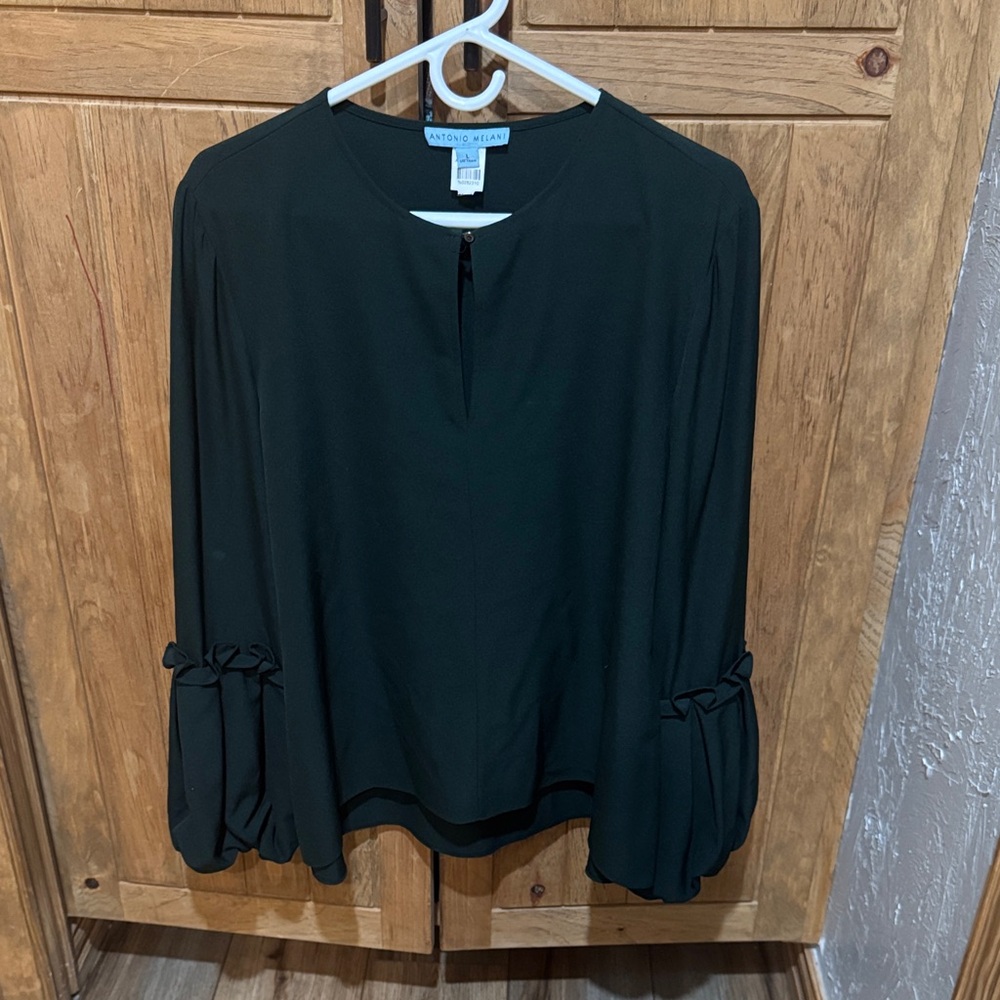 ANTONIO MELANI Black Long-Sleeve Blouse with Tie Cuffs